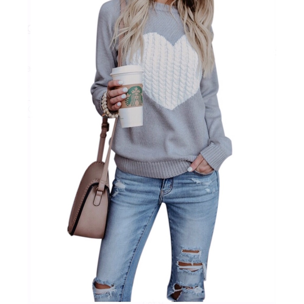 NWT 🎄 Grey with White Heart Sweater SZ M 🎄 - Picture 7 of 7